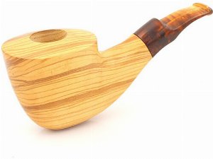 Pfeifenschneiderei Baumann Freehand Pfeife Nr.4